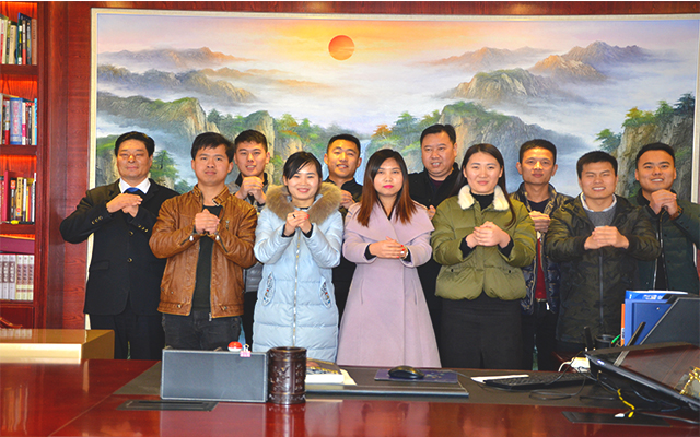 瑞奇特給您拜年了